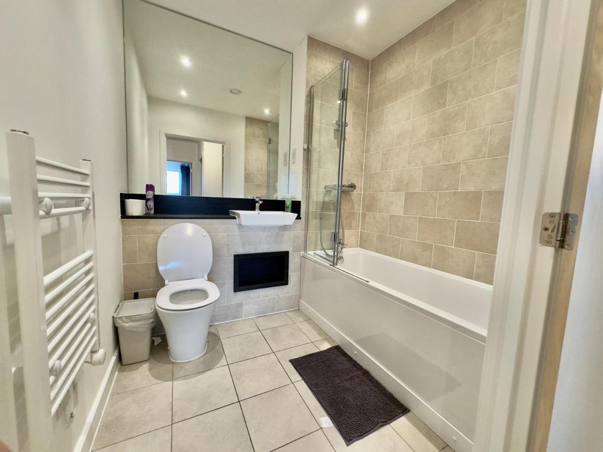3Bedroom, 2Bathroom, Balcony,Luxury Flat Westfield London Kültér fotó